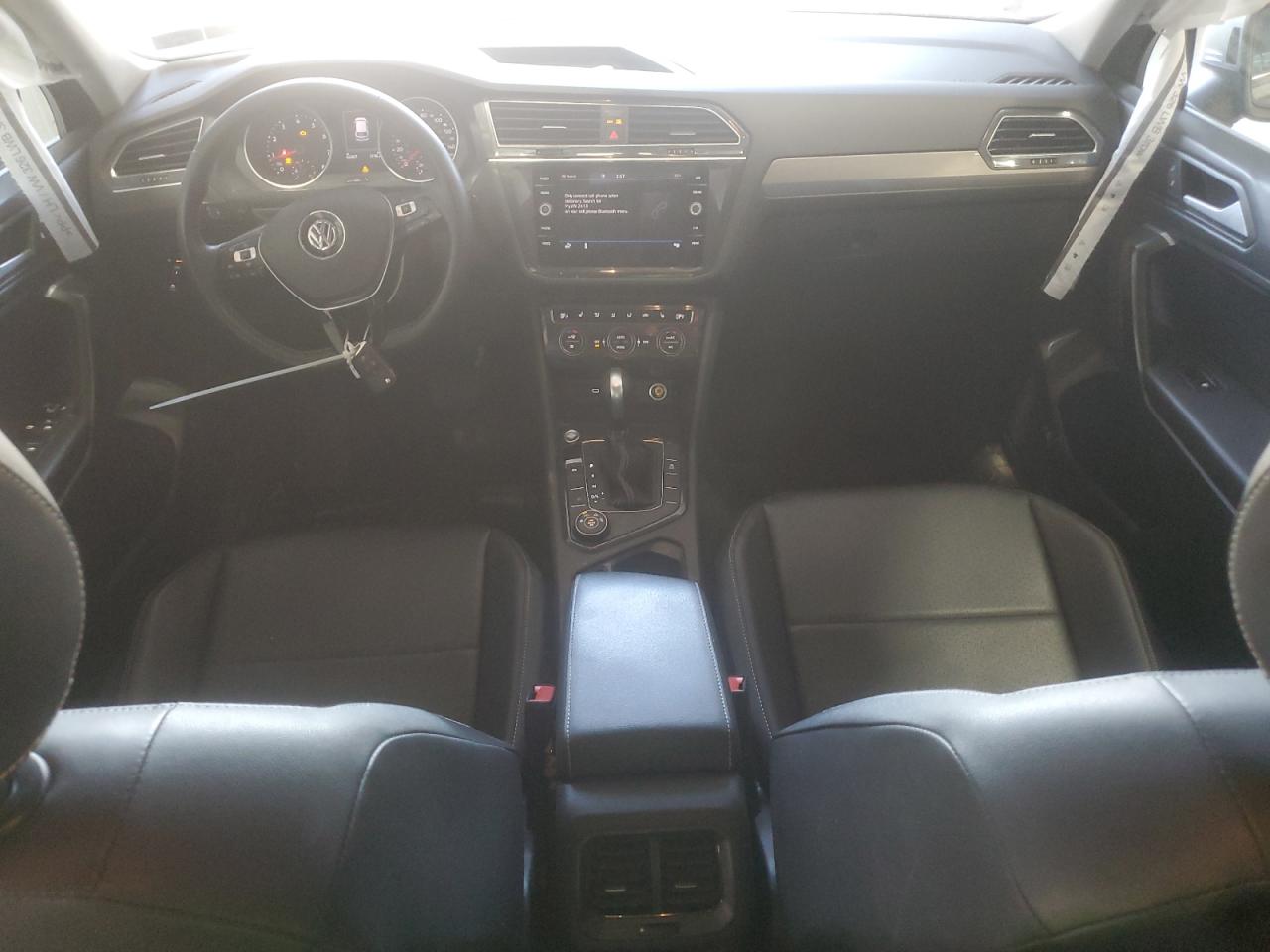 2021 Volkswagen Tiguan - Image 8