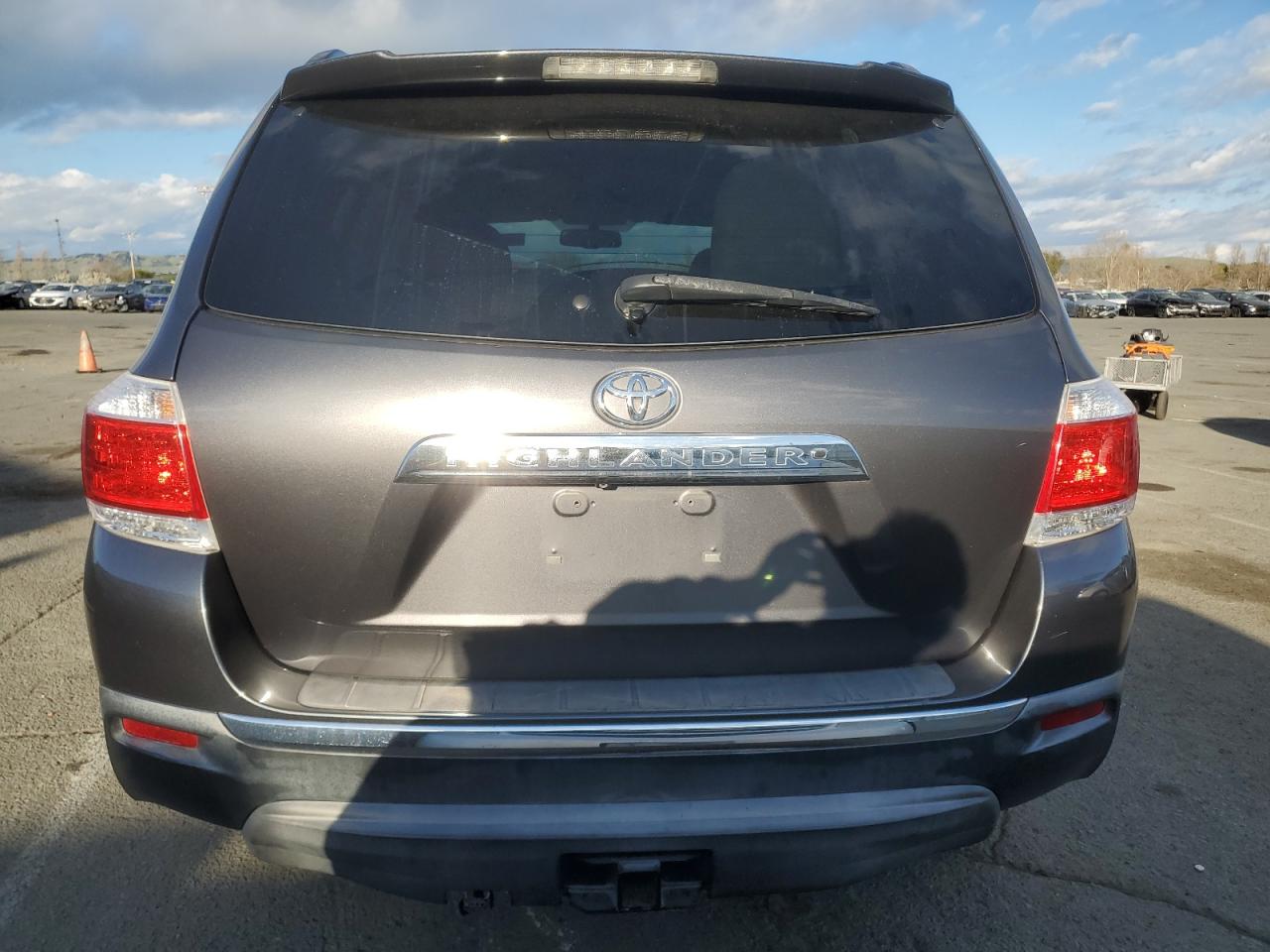 2013 Toyota Highlander - Image 6