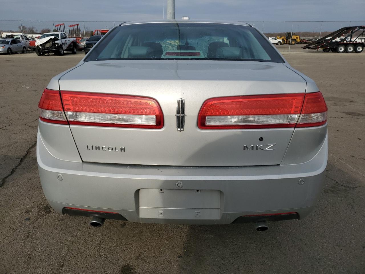 2010 Lincoln MKZ - Image 6