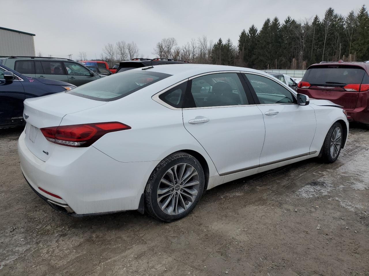 2015 Hyundai Genesis - Image 3