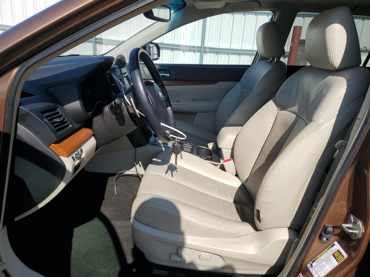 2013 Subaru Outback - Image 7