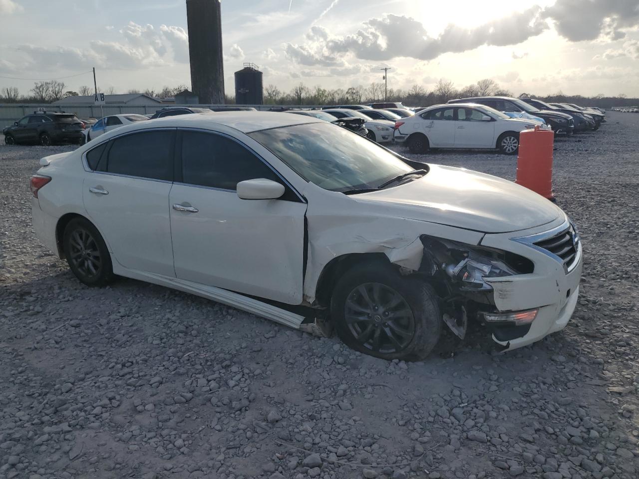 2015 Nissan Altima - Image 4