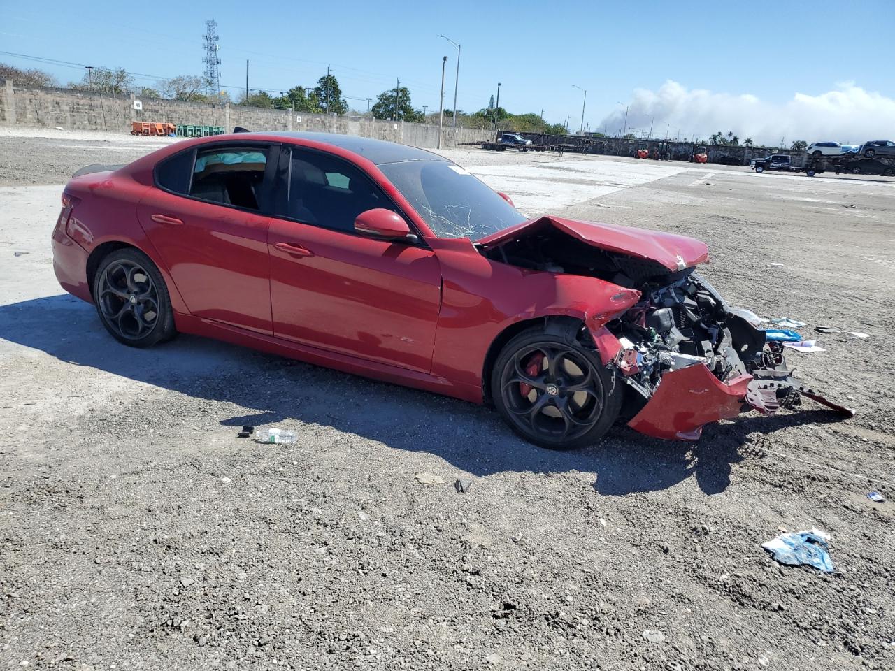 2017 Alfa Romeo Giulia - Image 4