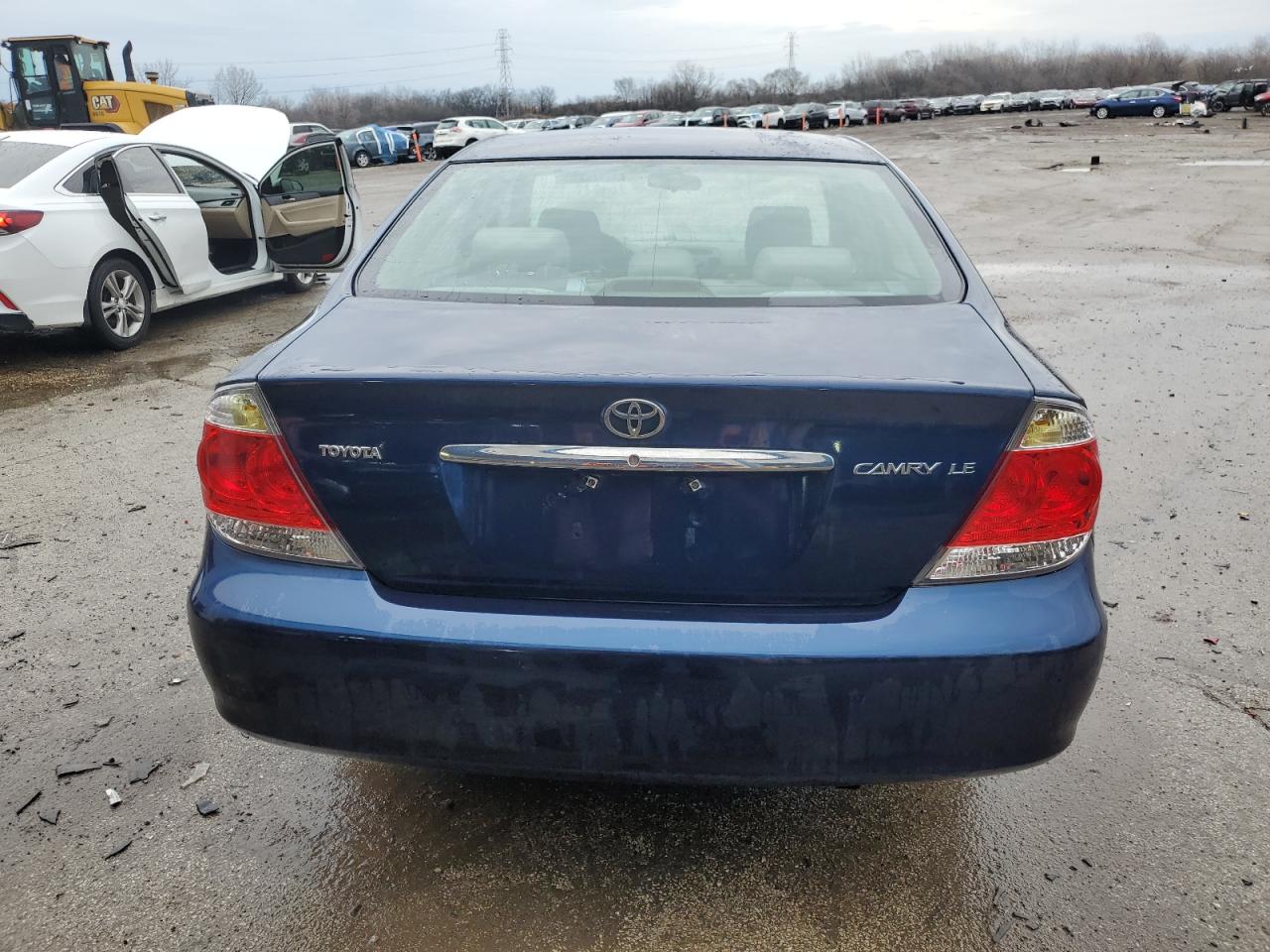 2005 Toyota Camry - Image 6