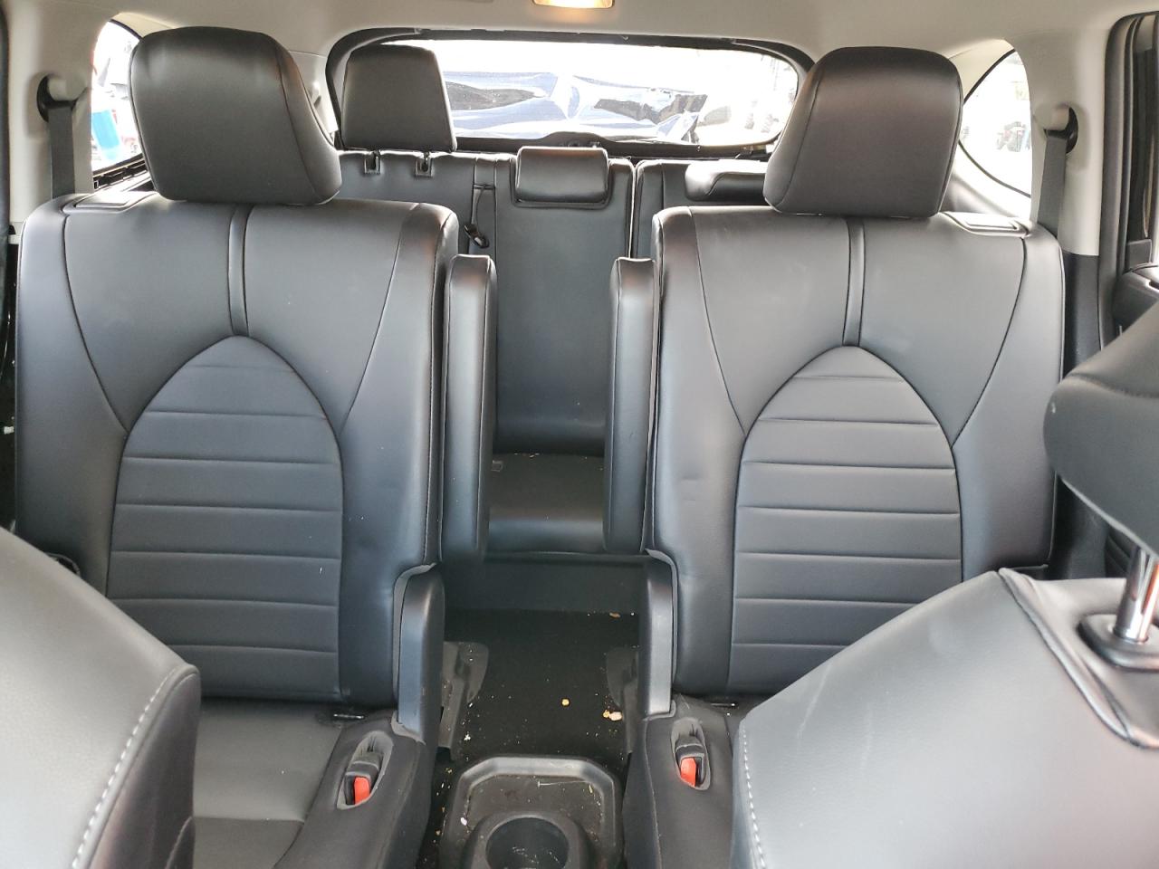 2021 Toyota Highlander - Image 10