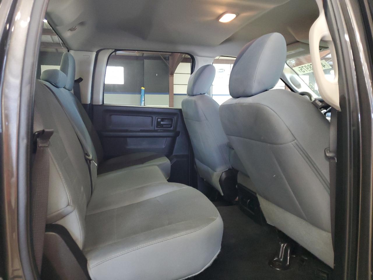 2016 RAM 2500 - Image 10
