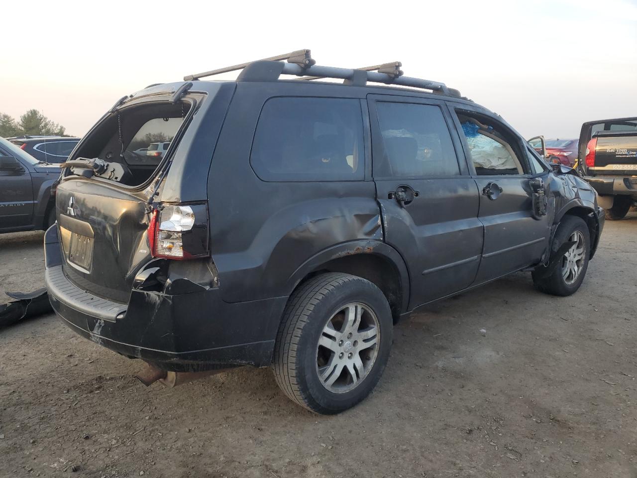 2006 Mitsubishi Endeavor - Image 3
