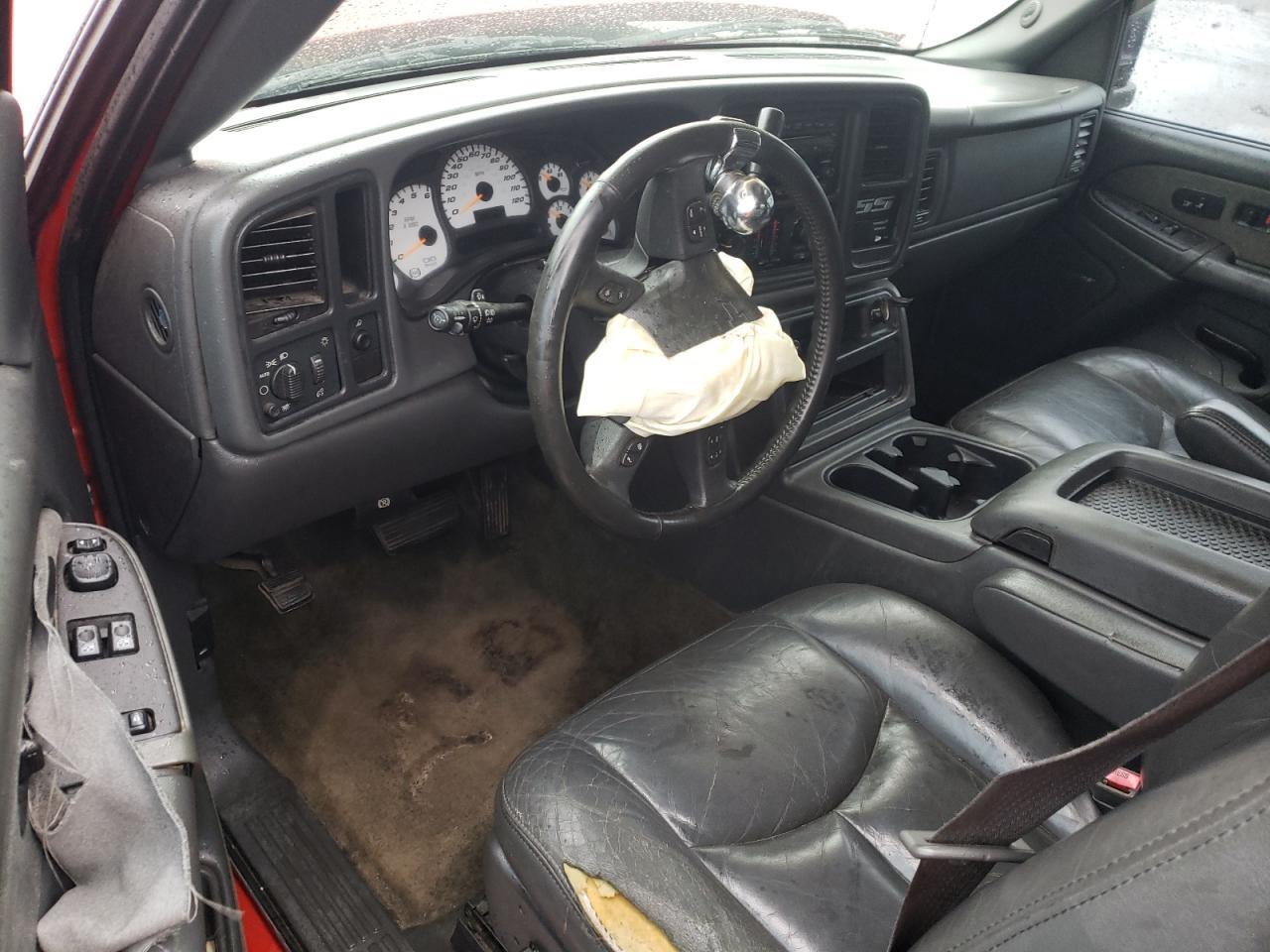 2003 Chevrolet Silverado - Image 8