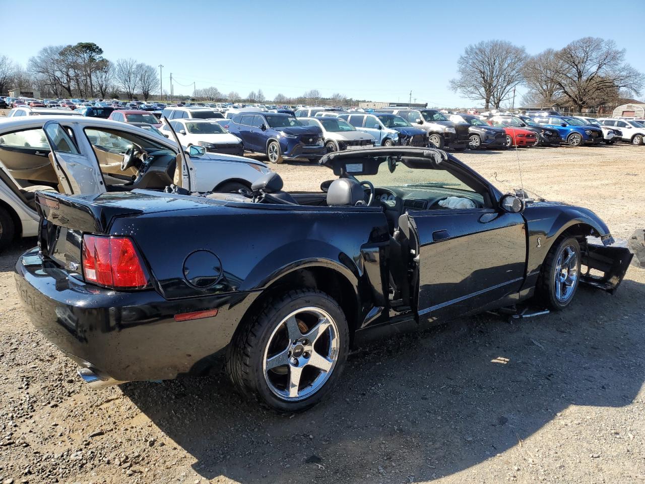 2004 Ford Mustang - Image 3