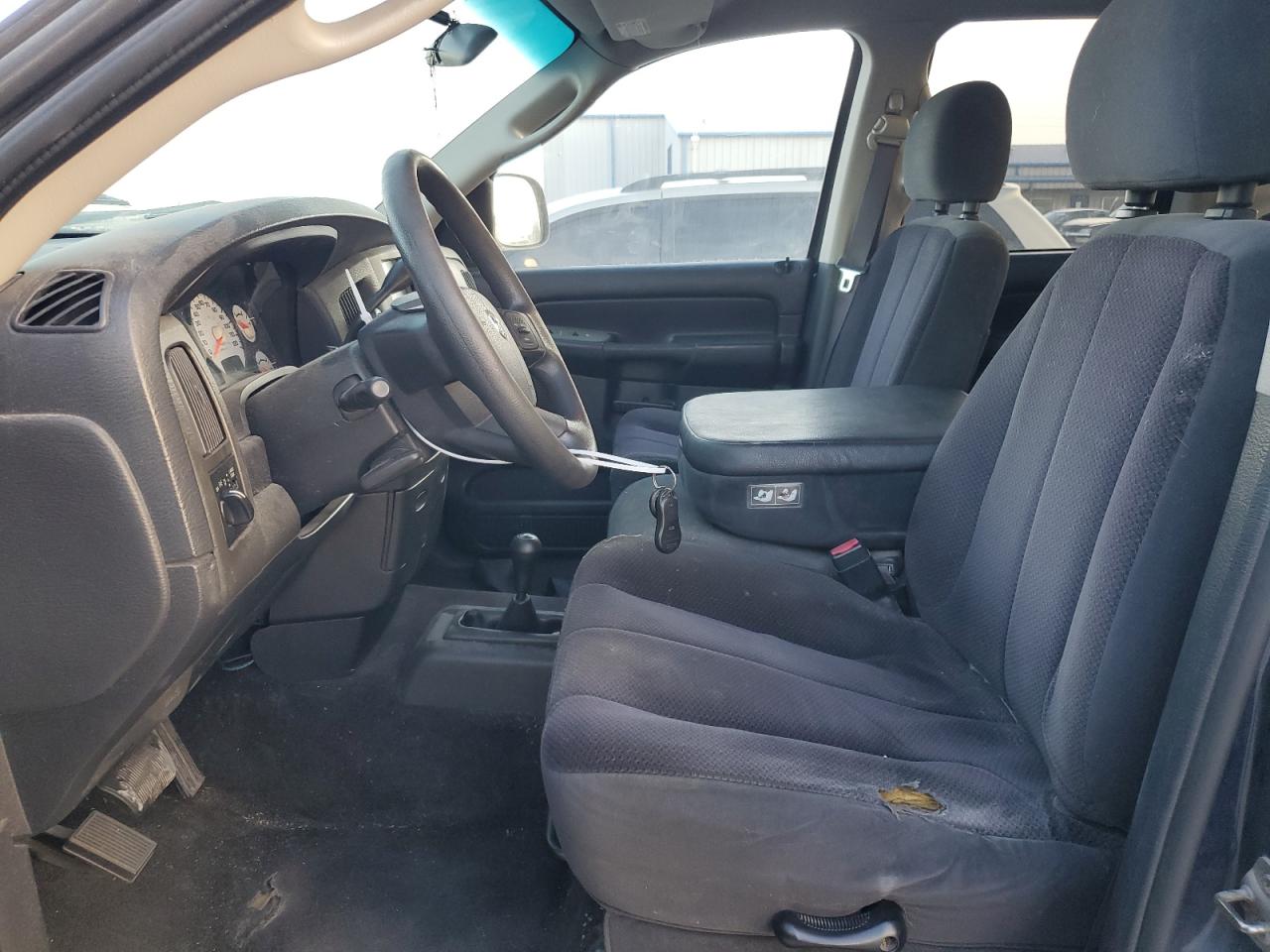 2004 Dodge RAM - Image 7