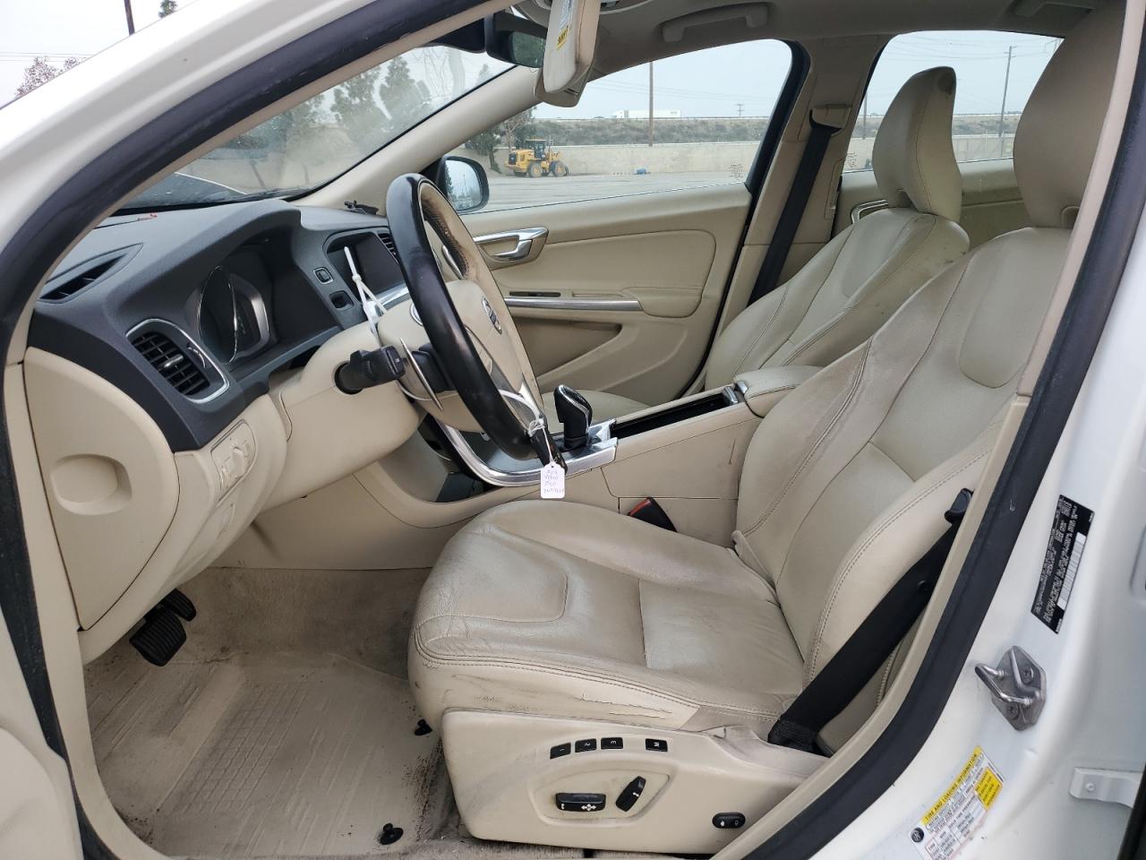 2016 Volvo S60 - Image 7