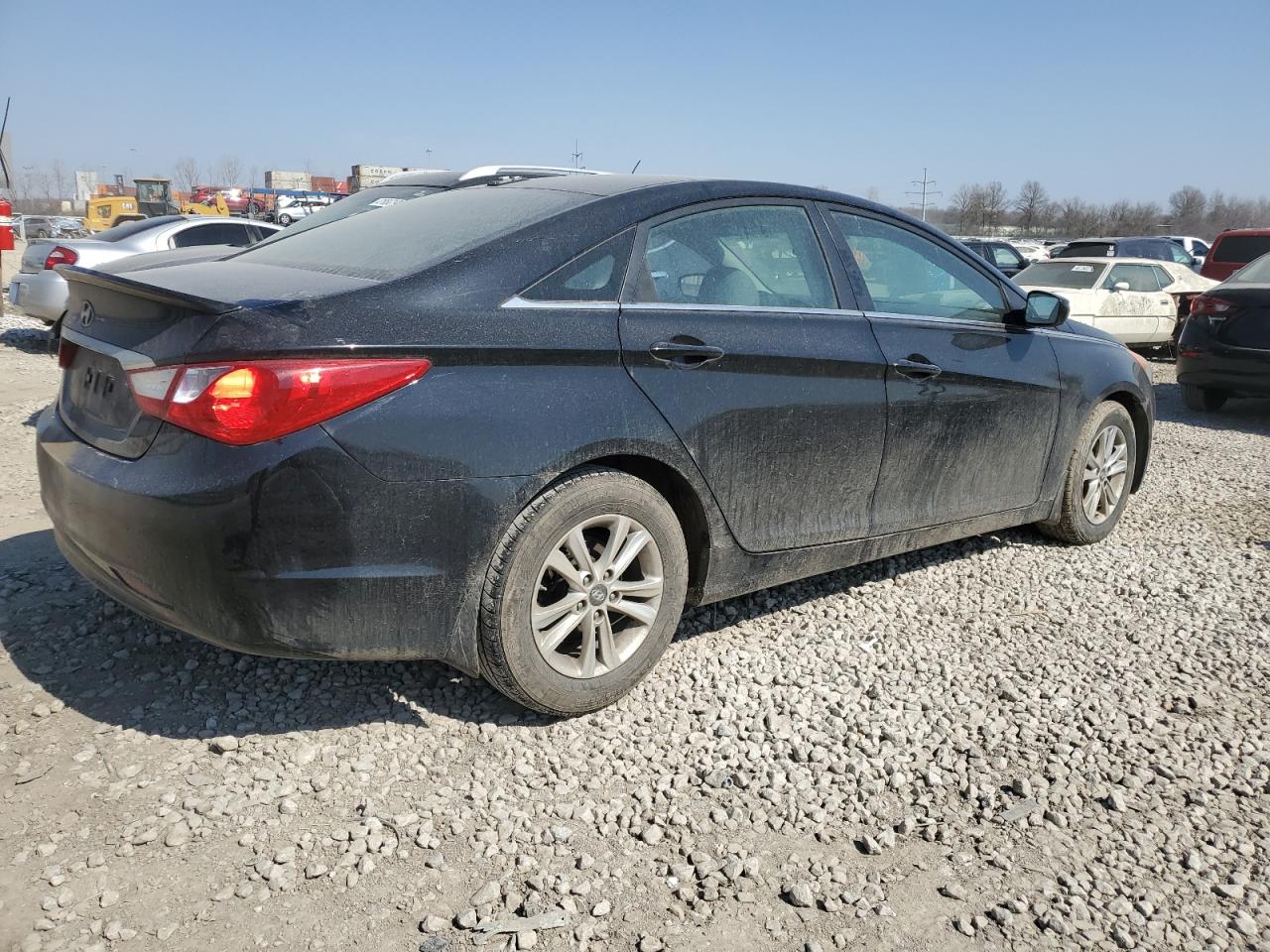 2013 Hyundai Sonata - Image 3