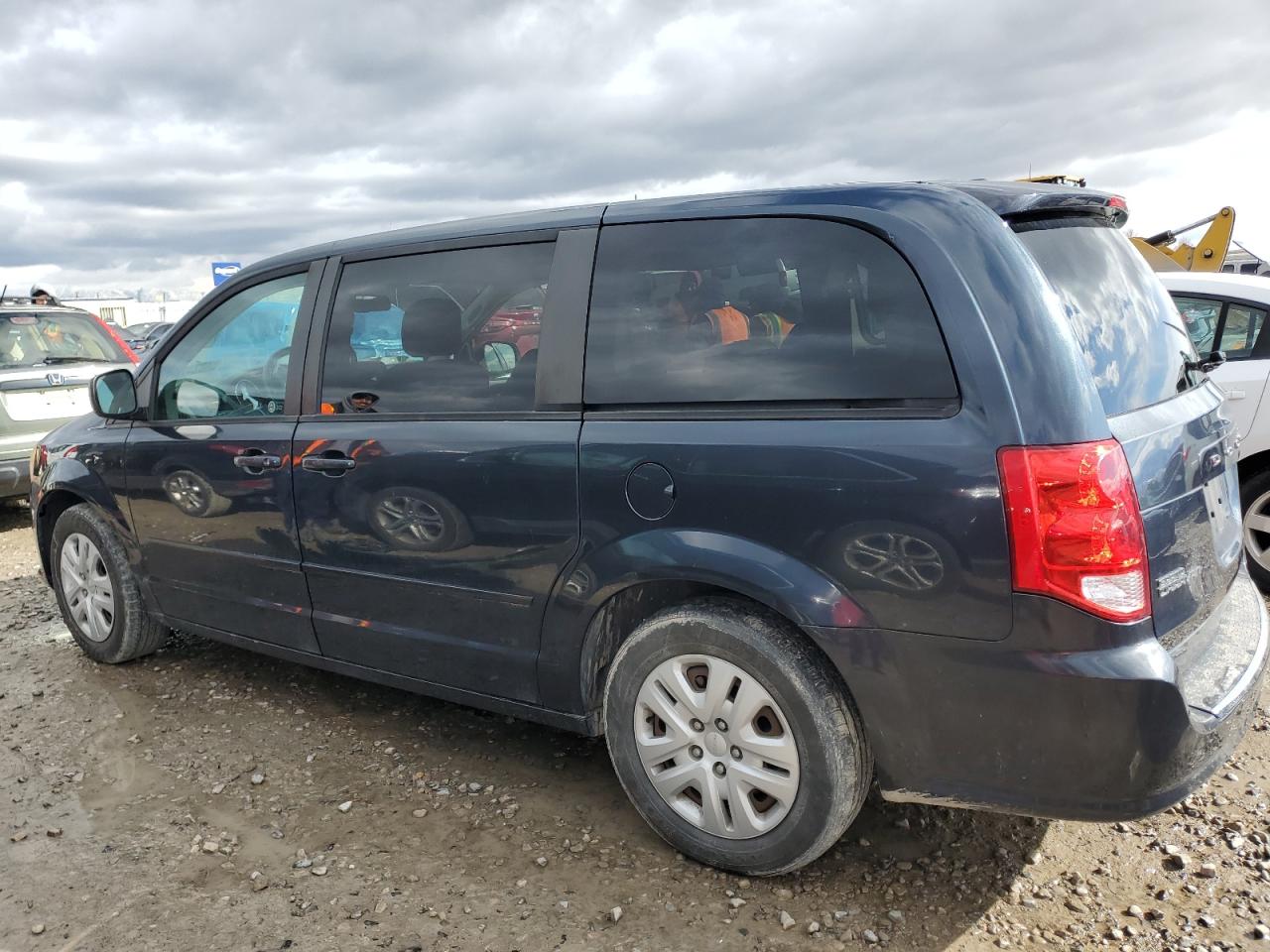 2014 Dodge Caravan - Image 2