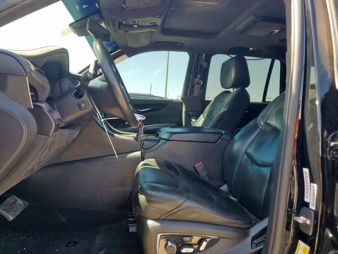 2015 Cadillac Escalade - Image 7