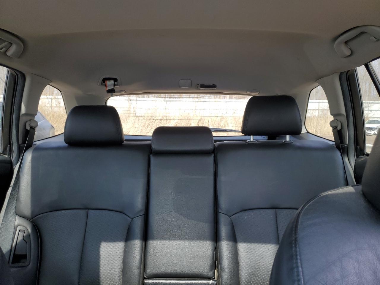 2014 Subaru Outback - Image 10