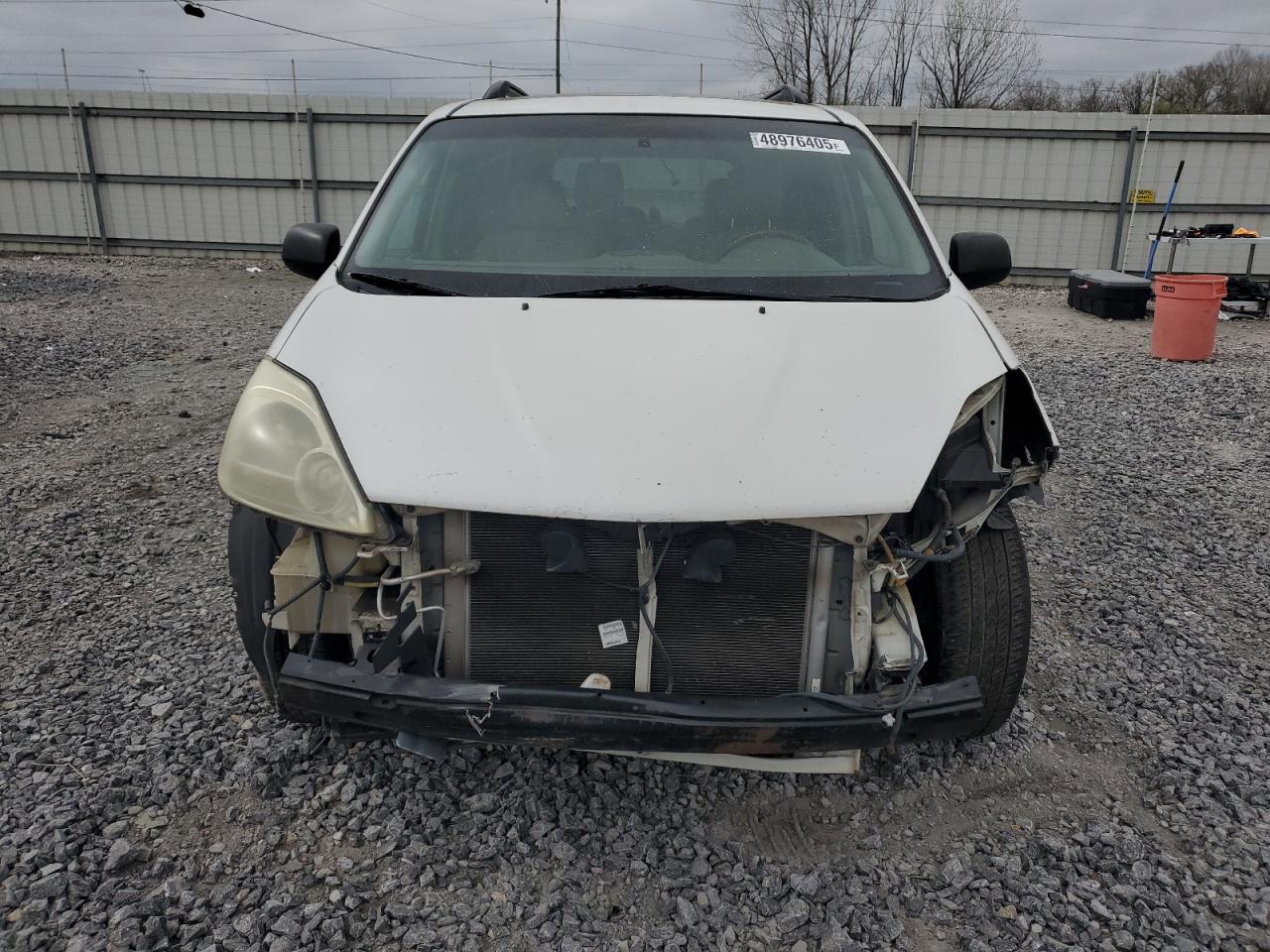 2005 Toyota Sienna - Image 5