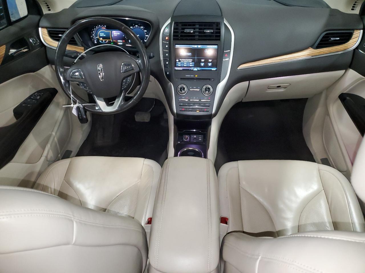 2015 Lincoln MKZ - Image 8