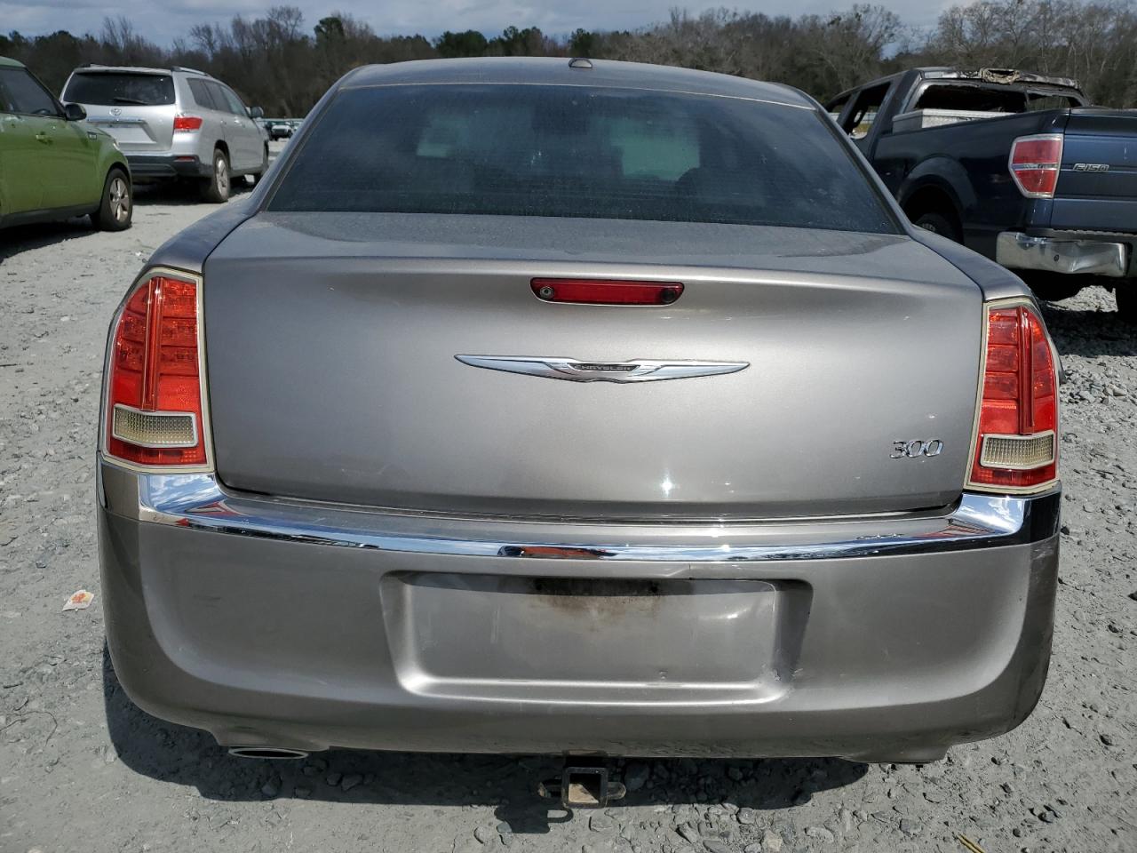 2014 Chrysler 300 - Image 6