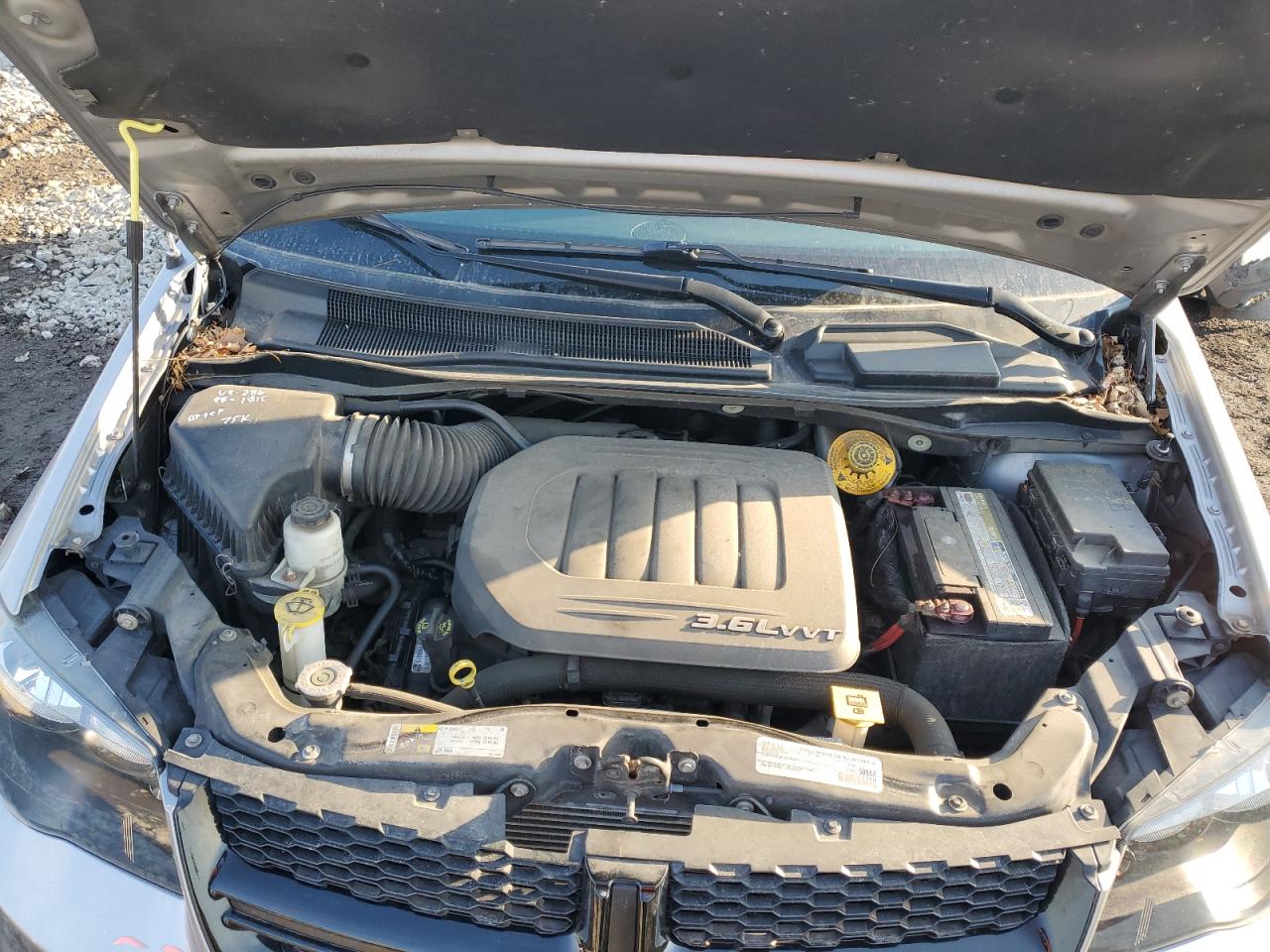 2016 Dodge Caravan - Image 12