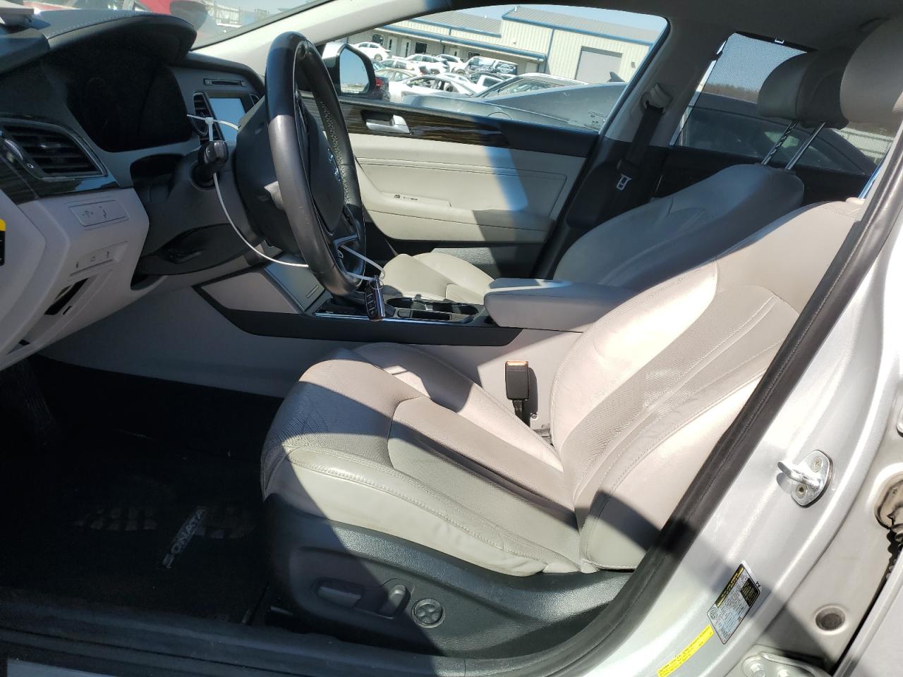 2017 Hyundai Sonata - Image 7