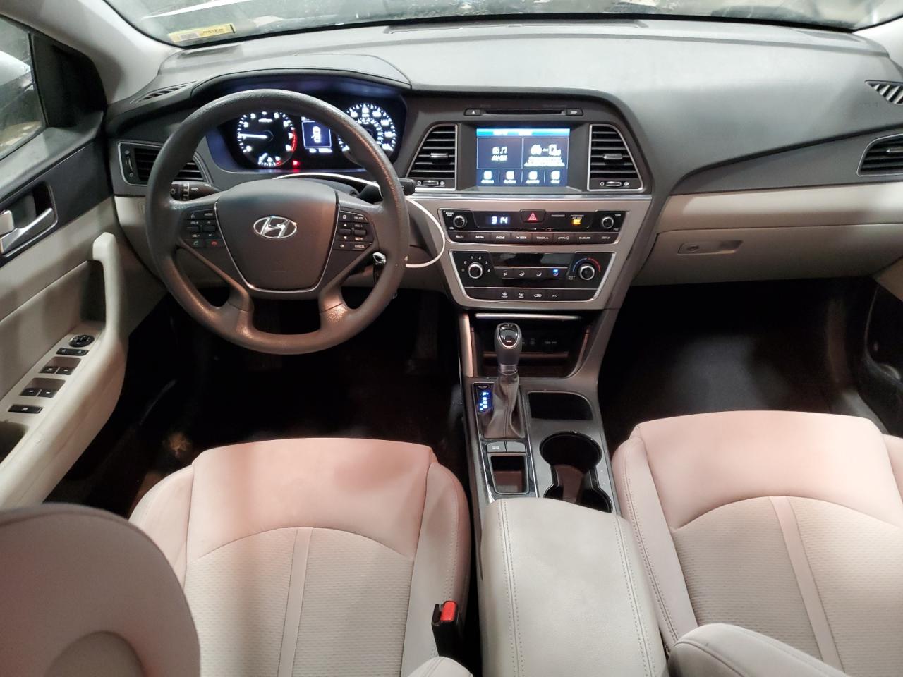 2017 Hyundai Sonata - Image 8