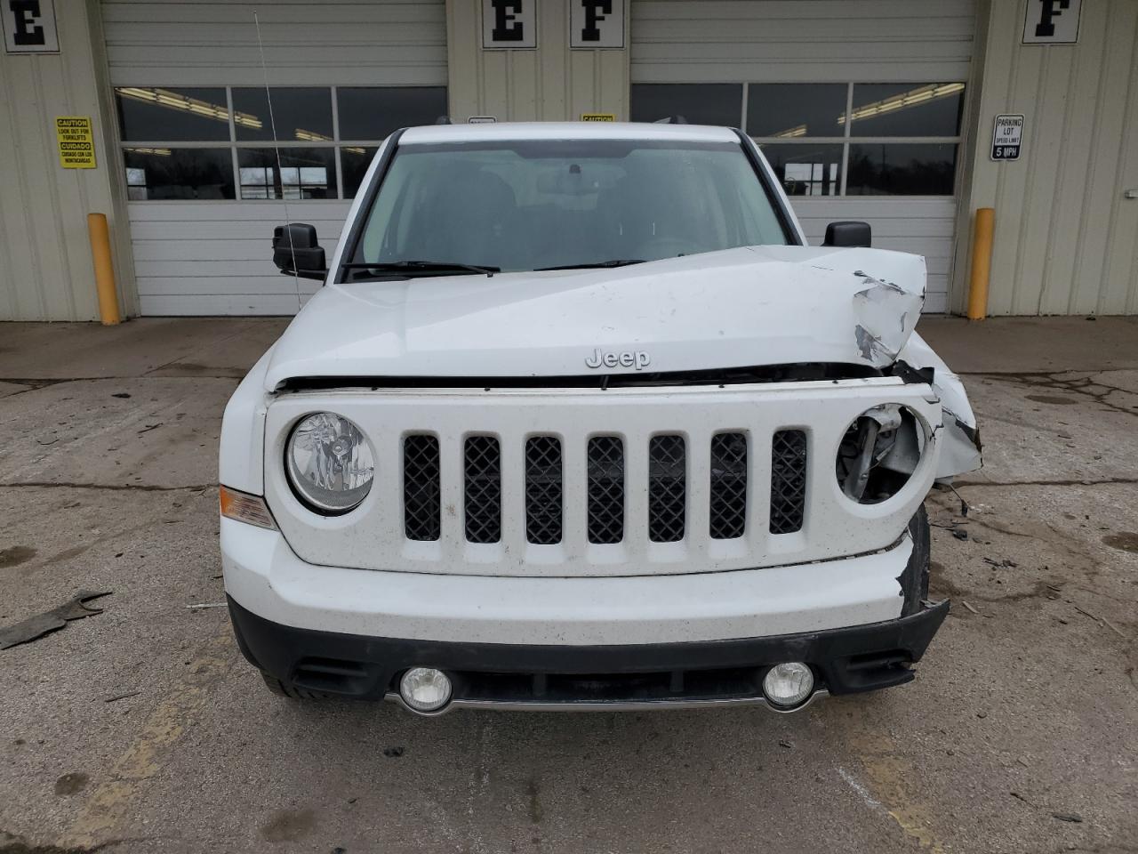 2016 Jeep Liberty (Patriot) - Image 5