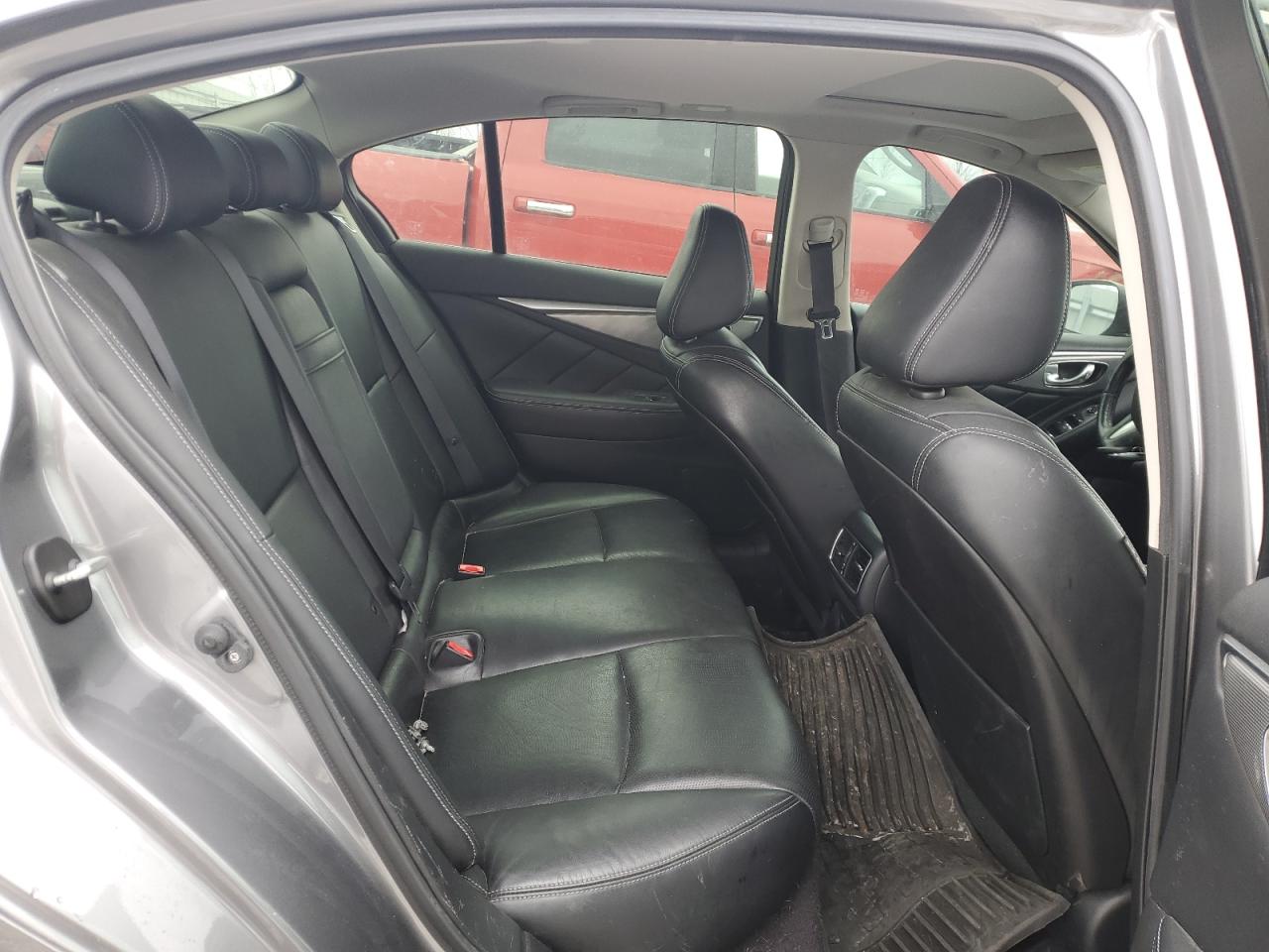 2015 Infiniti Q50 - Image 10