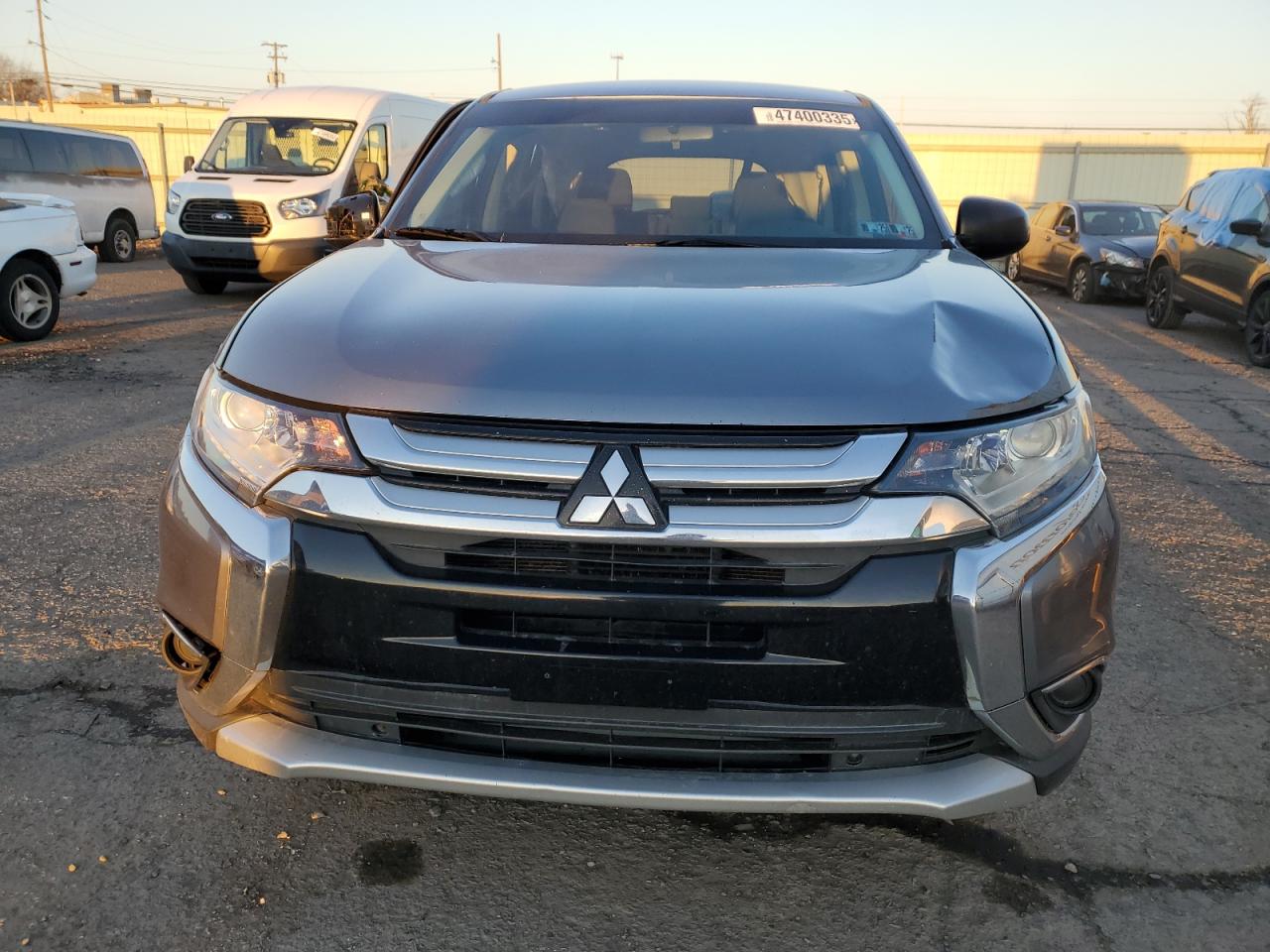 2016 Mitsubishi Outlander - Image 5