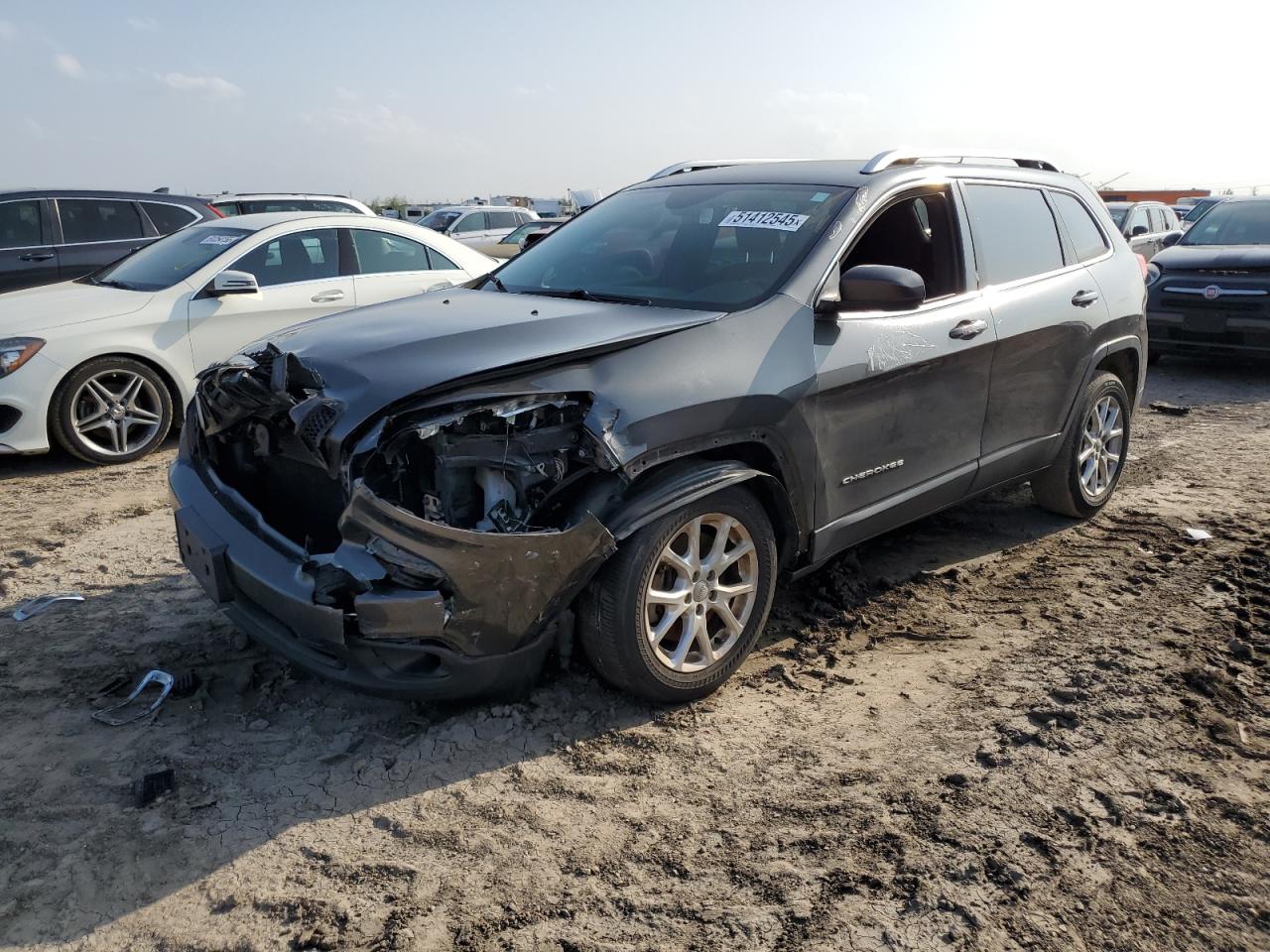 2015 Jeep Cherokee Latitude for Sale in Houston, TX - Front End