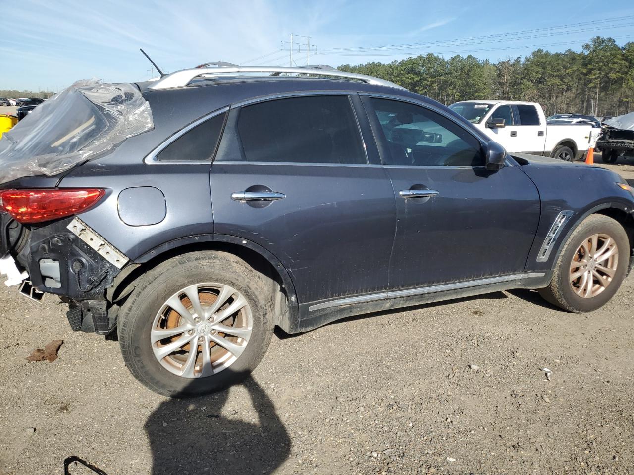 2011 Infiniti FX - Image 3