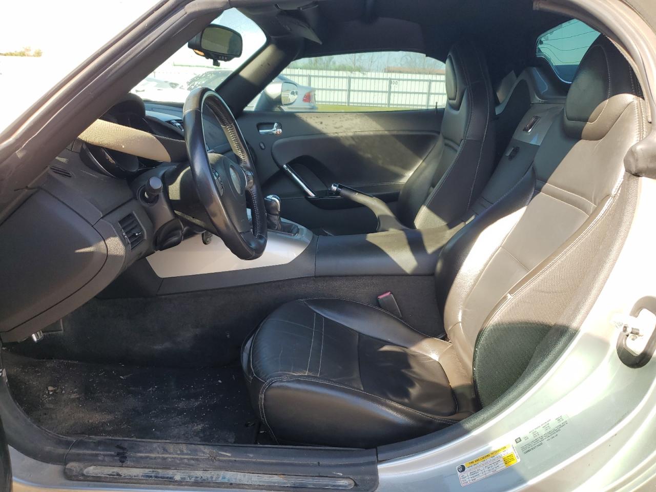 2009 Saturn Sky - Image 7