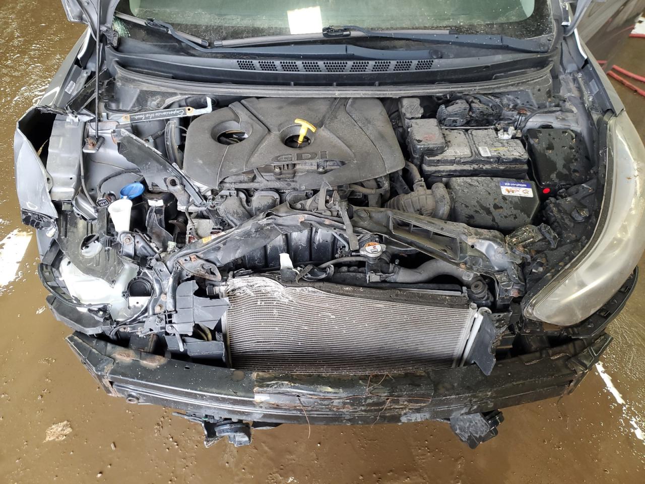 2014 Hyundai Elantra - Image 11