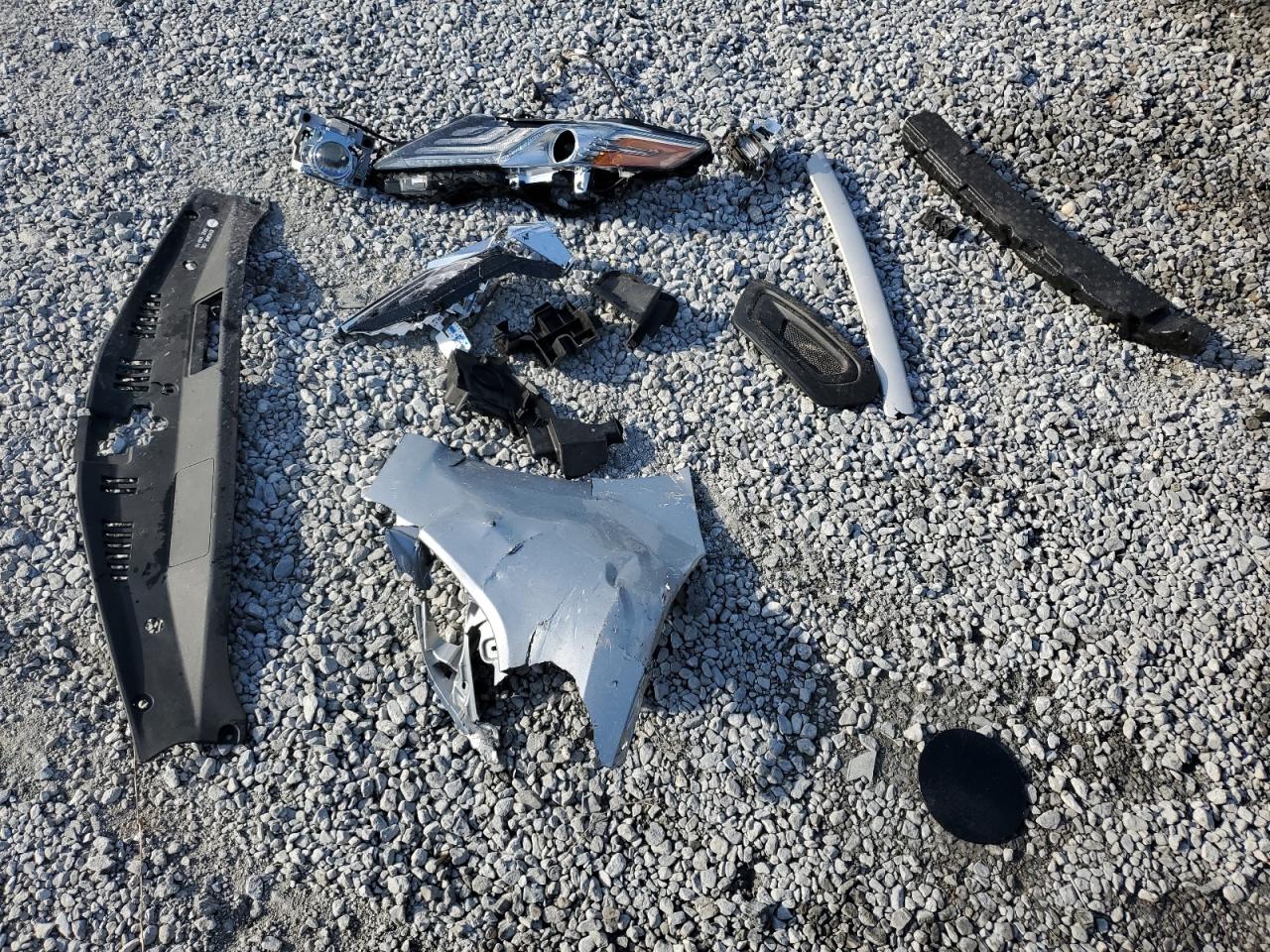 2019 Toyota Camry - Image 12