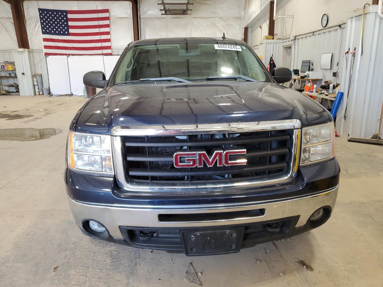 2010 GMC Sierra - Image 5