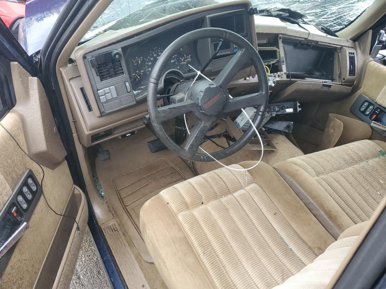 1993 Chevrolet GMT-400 - Image 8
