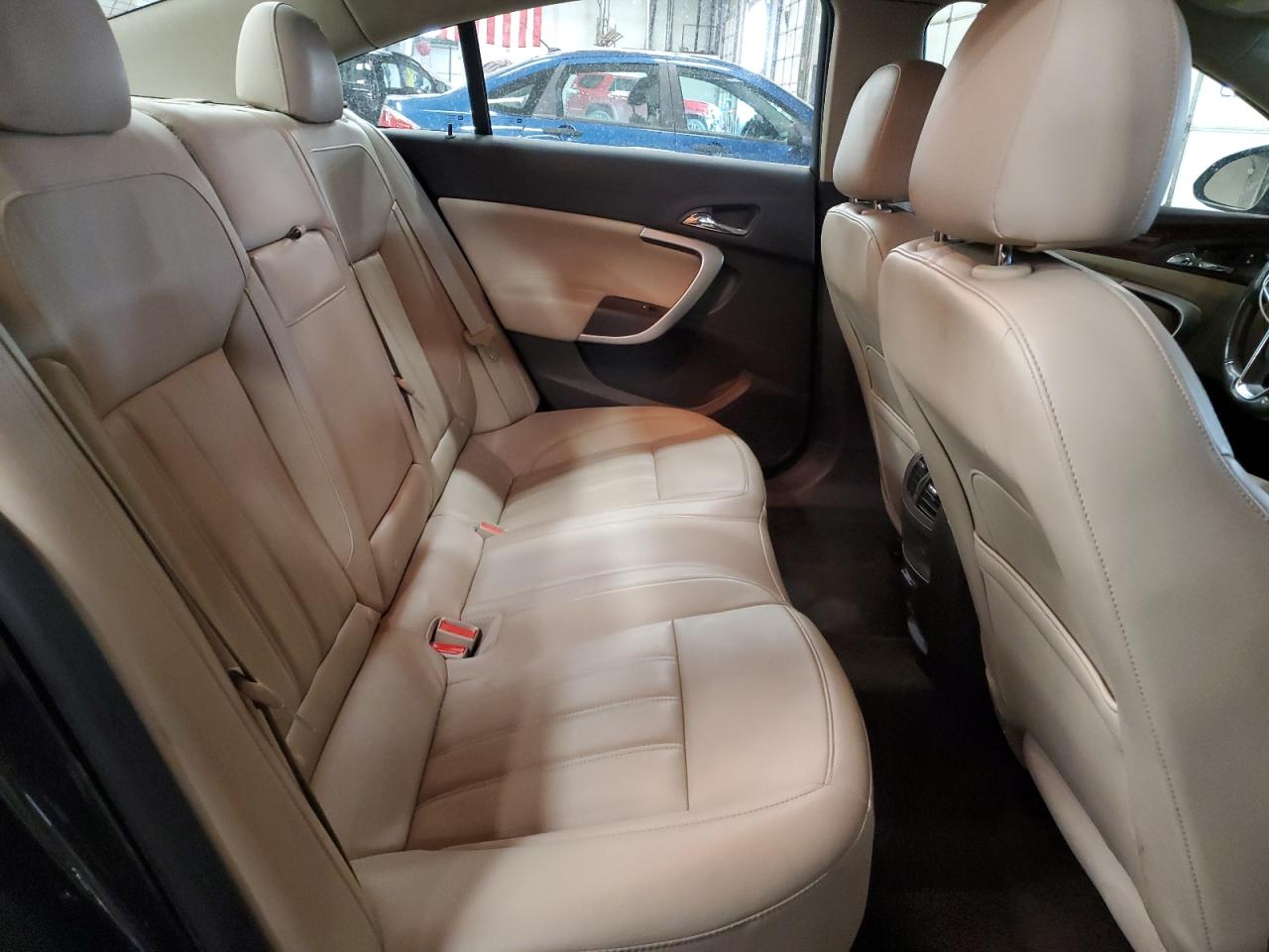2014 Buick Regal - Image 10