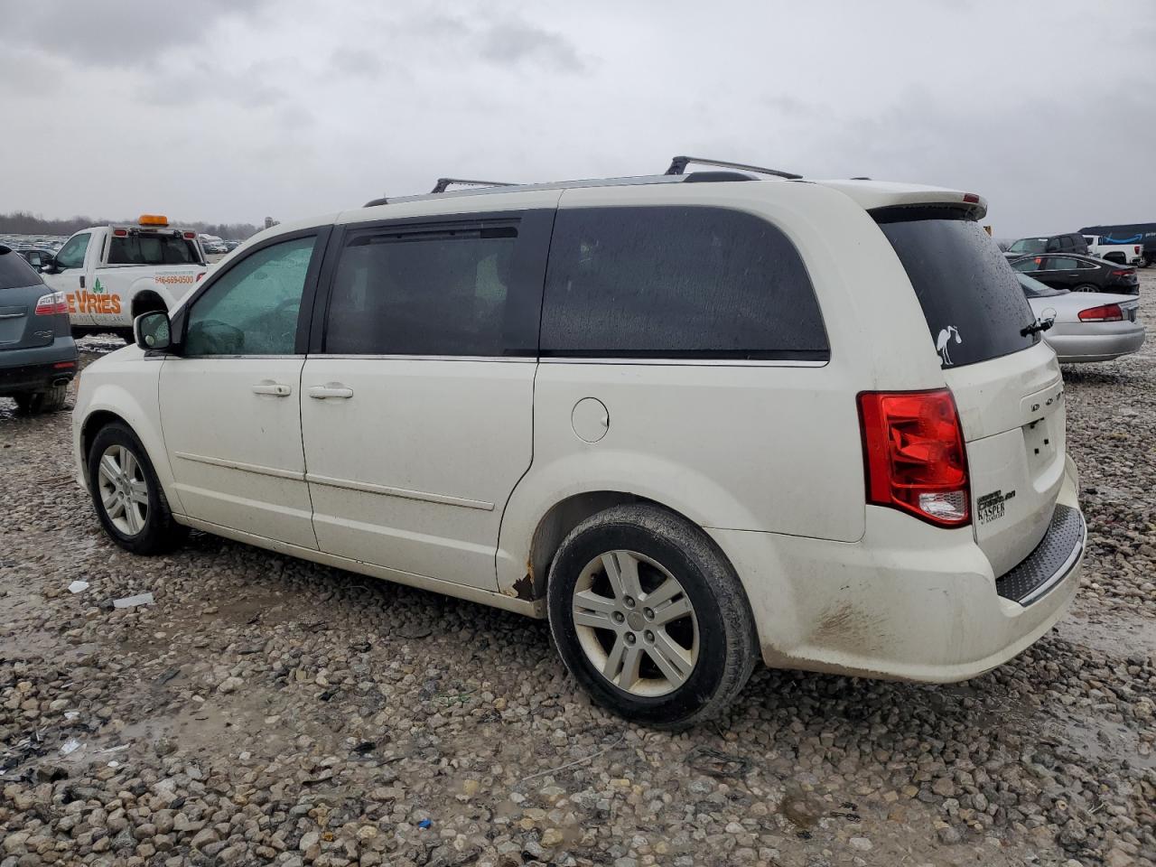 2013 Dodge Caravan - Image 2