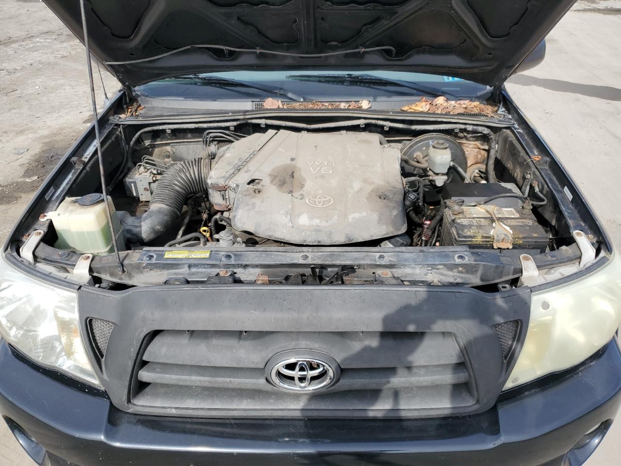 2005 Toyota Tacoma - Image 11