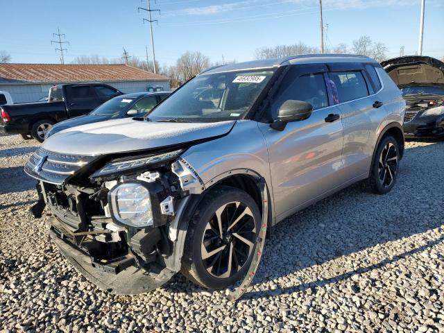  MITSUBISHI OUTLANDER 2022 Srebrny
