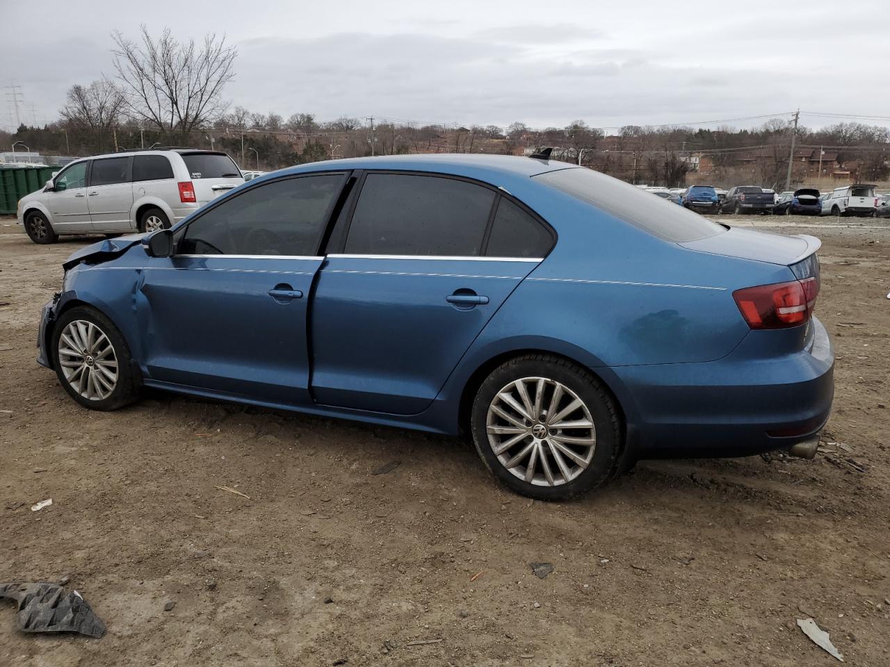 2016 Volkswagen Jetta - Image 2