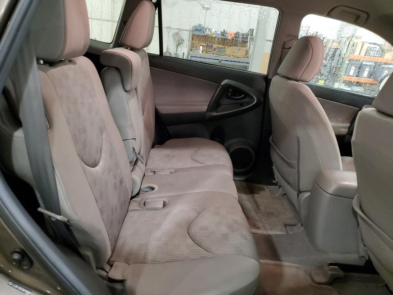 2012 Toyota RAV 4 - Image 11