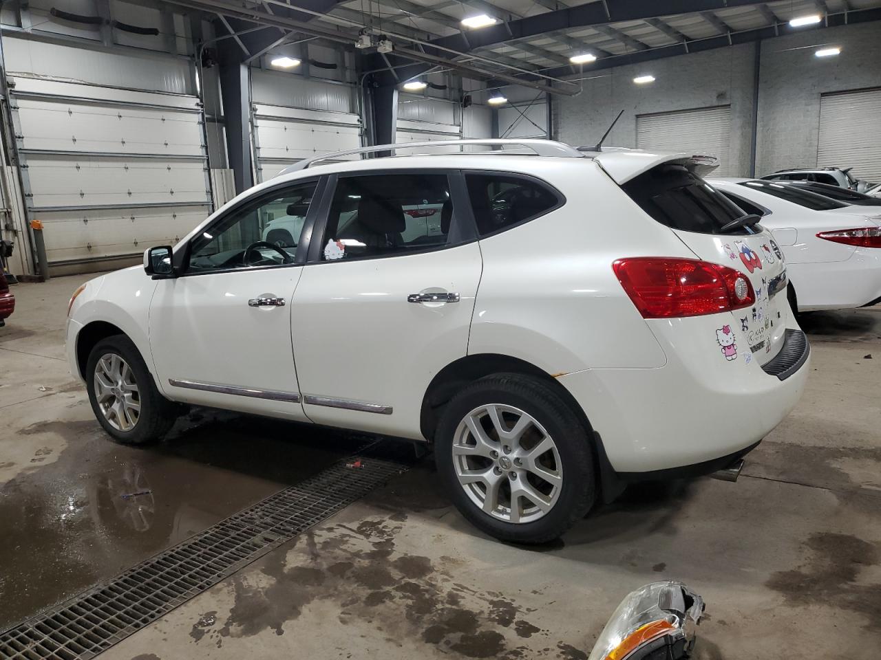2013 Nissan Rogue - Image 2