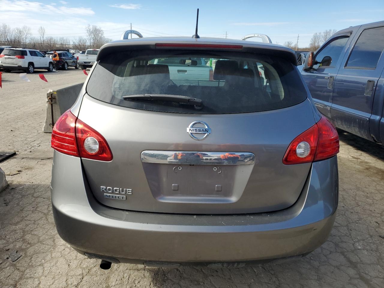 2015 Nissan Rogue - Image 6