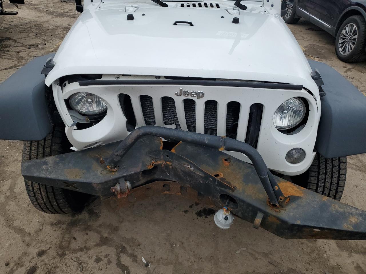 2016 Jeep Wrangler - Image 11