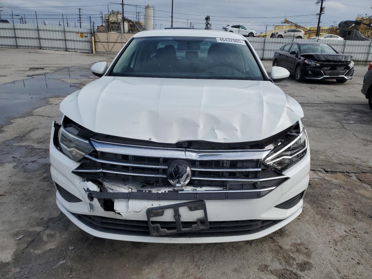 2019 Volkswagen Jetta - Image 5