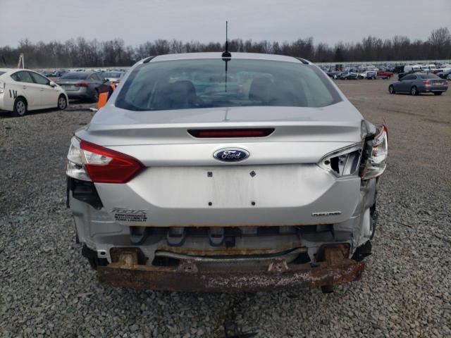  FORD FOCUS 2012 Srebrny