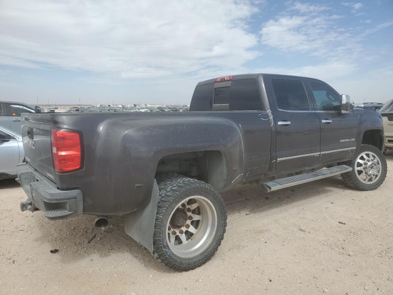 2015 GMC Sierra - Image 3