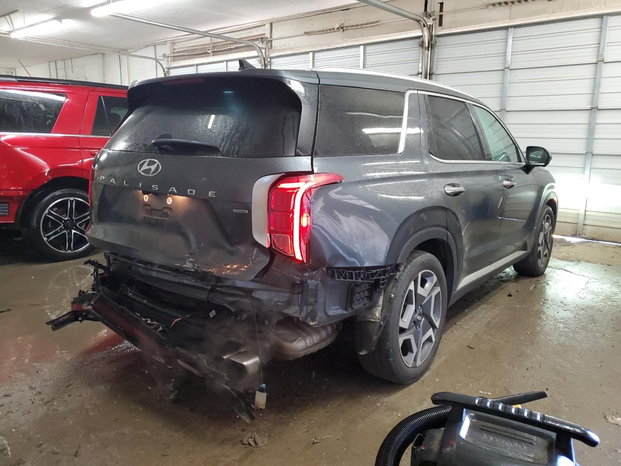 2023 Hyundai Palisade - Image 3