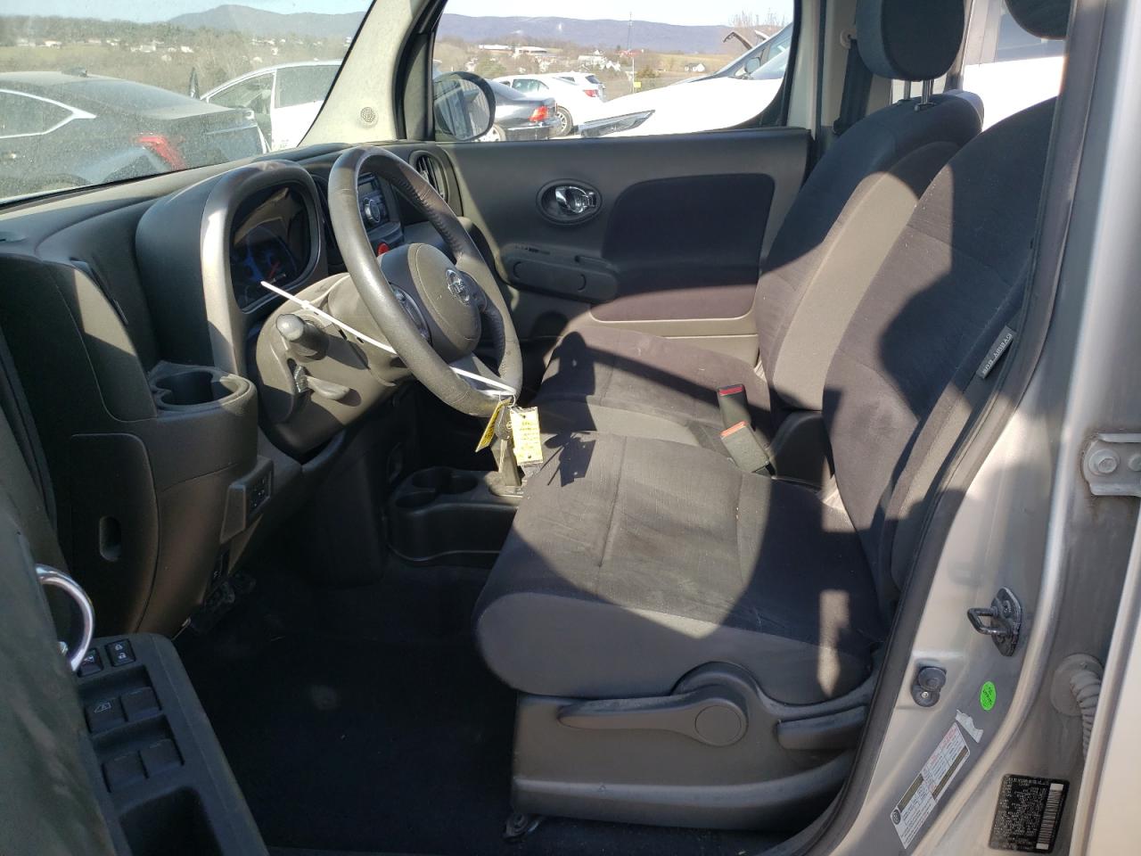 2010 Nissan Cube - Image 7