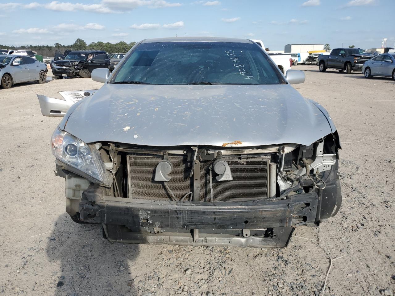 2009 Toyota Camry - Image 5